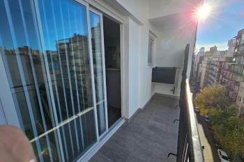 En venta. Excelente departamento de dos ambientes al frente con balcón y parrilla propia - Mar del Plata